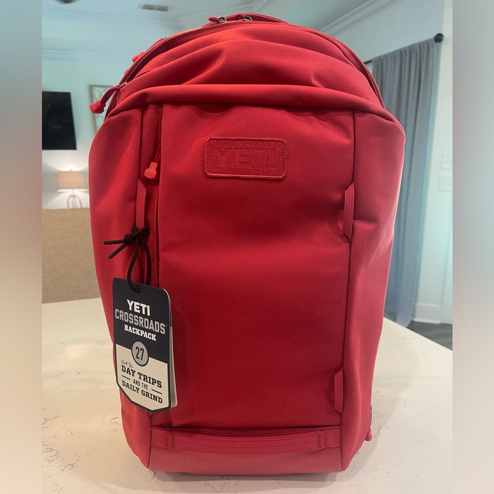 NWT Yeti Crossroad 27L Backpack